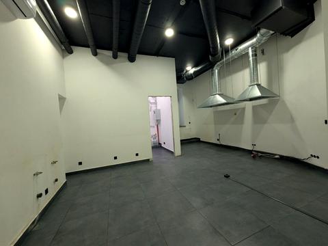 комерційна за адресою Мистецька вул. (Даргомижського), 7