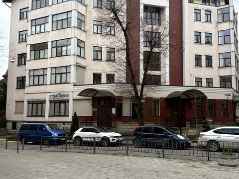 комерційна за адресою Генерала Тараса Чупринки вул. (Пушкіна), 3