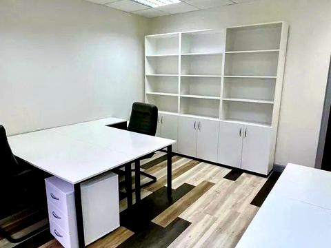 комерційна за адресою Почайнинська вул., 25/49