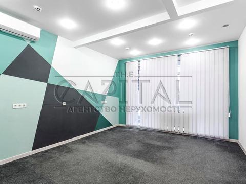 комерційна за адресою Київ, Оболонська набережна вул., 19