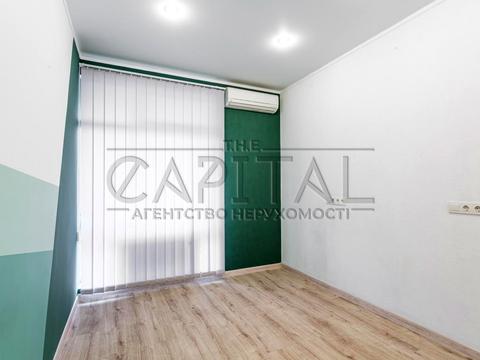 комерційна за адресою Київ, Оболонська набережна вул., 19