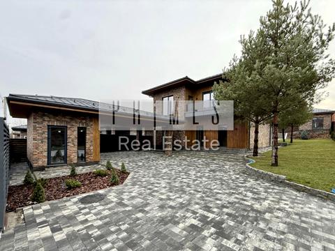 будинок за адресою Центральна вул.