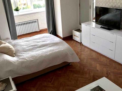 квартира за адресою Івана Мазепи вул. (Січневого Повстання), 12-Б