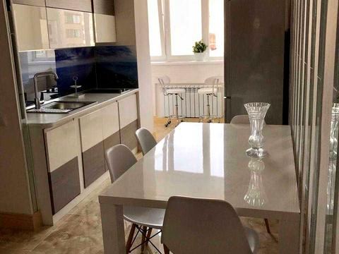 квартира за адресою Івана Мазепи вул. (Січневого Повстання), 12-Б