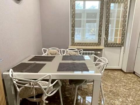 квартира за адресою Авіаконструктора Ігоря Сікорського вул. (Танкова), 4-Б