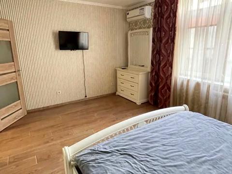 квартира за адресою Авіаконструктора Ігоря Сікорського вул. (Танкова), 4-Б