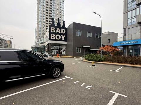 паркоместо по адресу Днепровская набережная ул., 14