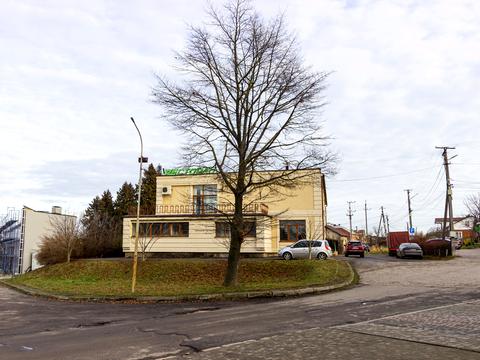 комерційна за адресою Володимира Івасюка, 1