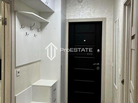 квартира за адресою Софії Русової вул., 7