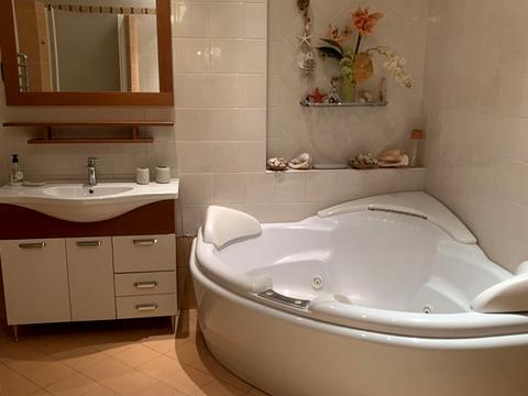 квартира за адресою Малопідвальна вул., 12/10