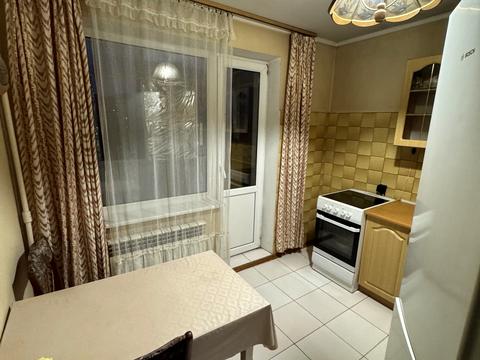 квартира по адресу Голосеевский просп. (40-летия Октября), 74-А