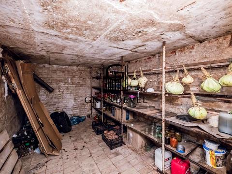 будинок за адресою будівельників, 5