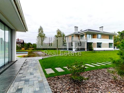 будинок за адресою дніпровська