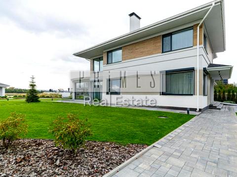 будинок за адресою дніпровська