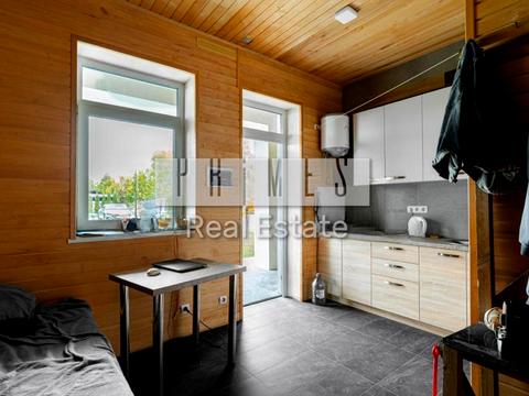 будинок за адресою дніпровська