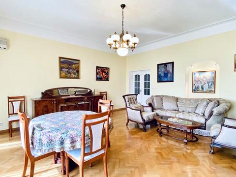 квартира за адресою Круглоуніверситетська вул., 18/2