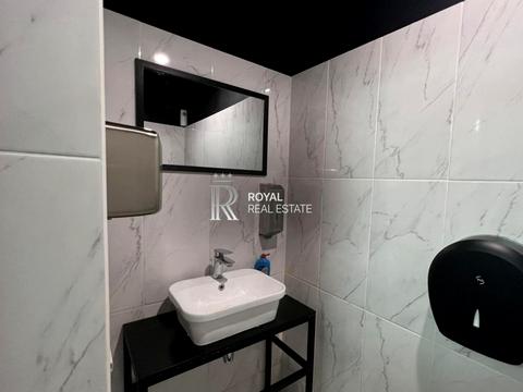 комерційна за адресою Дегтярна вул., 52