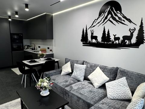 квартира за адресою Причальна вул., 10