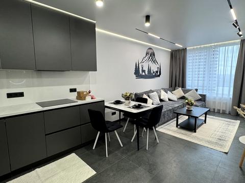 квартира за адресою Причальна вул., 10