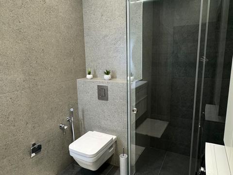 квартира за адресою Причальна вул., 10