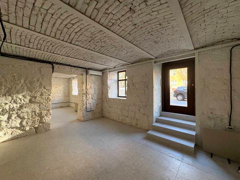 комерційна за адресою Львів, Тараса Шевченка вул., 1