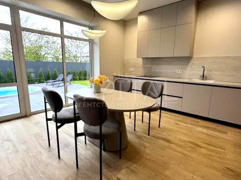 дом по адресу Святищенская ул.