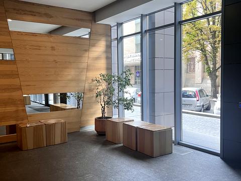 паркоместо по адресу Владимира Моссаковского ул. (Клари Цеткін), 7