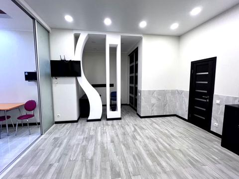 квартира за адресою Академіка Глушкова просп., 9-Д