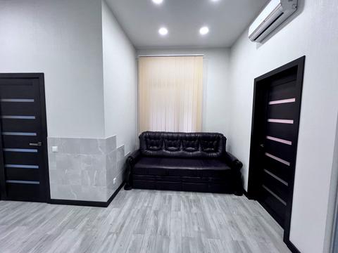 квартира за адресою Академіка Глушкова просп., 9-Д