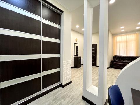 квартира за адресою Академіка Глушкова просп., 9-Д