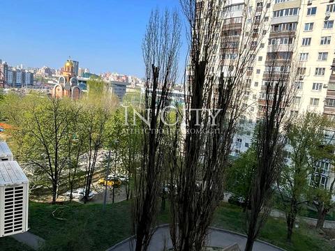 квартира по адресу Патриарха Мстислава Скрипника ул., 9