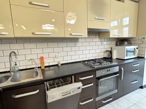 квартира по адресу Жасминовая ул., 5б