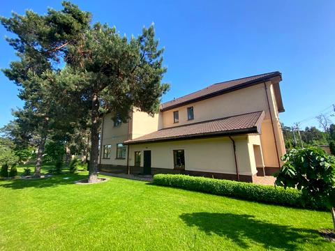 будинок за адресою Соснова вул.