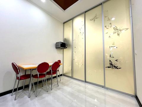 квартира за адресою Академіка Глушкова просп., 9-Д