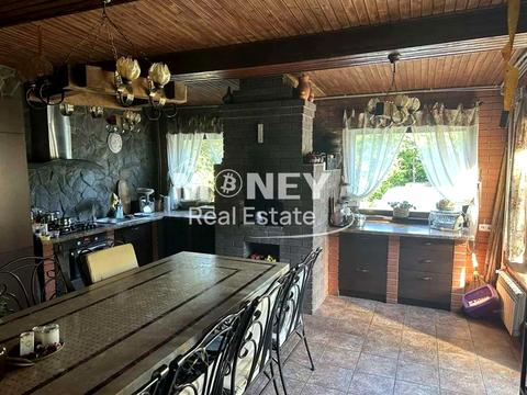 будинок за адресою Межигірська вул.