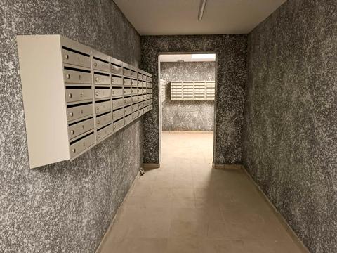 комерційна за адресою Коноплянська вул., 22-Б