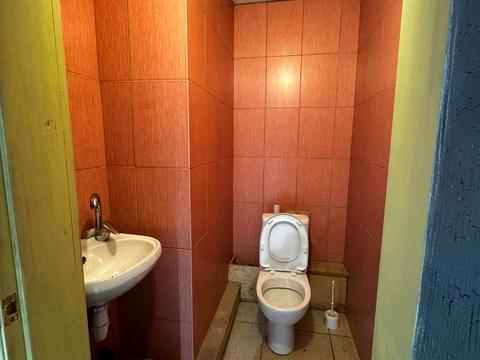 комерційна за адресою Олександра Довженка вул., 9