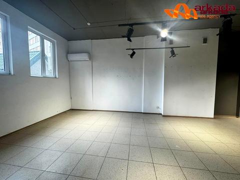 комерційна за адресою Олександра Довженка вул., 9