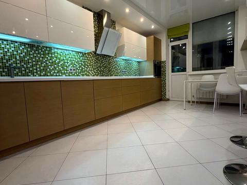 квартира за адресою Авіаконструктора Ігоря Сікорського вул. (Танкова), 1-А