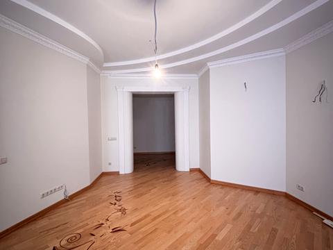 квартира за адресою Київська вул., 7/4