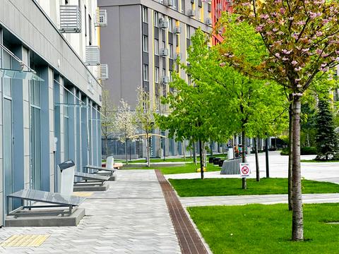 комерційна за адресою Столичне шосе, 1Б