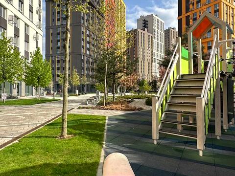 комерційна за адресою Столичне шосе, 1Б