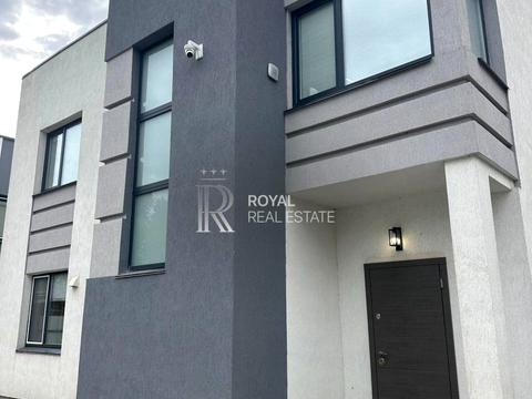 будинок за адресою Центральна вул.