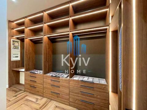 будинок за адресою Квітнева вул.