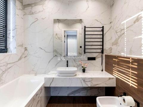 дом по адресу золочівська