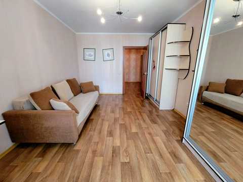 квартира за адресою Григорія Ващенка вул., 1