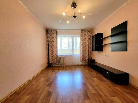 квартира за адресою Григорія Ващенка вул., 1