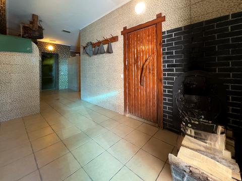 коммерческая по адресу Максима Рыльского ул., 490