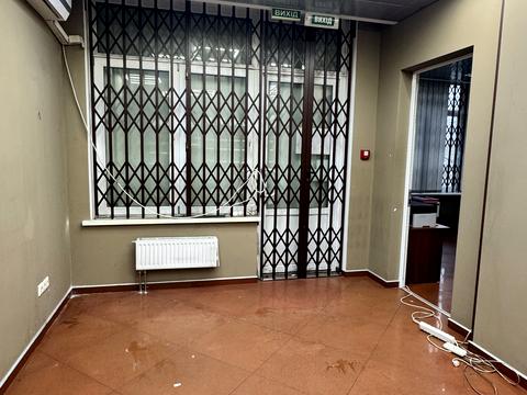 комерційна за адресою Урлівська вул., 40