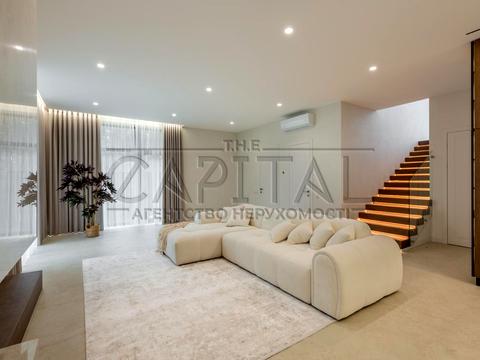 будинок за адресою Квітнева вул.